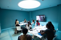 Team meeting in Aqua room