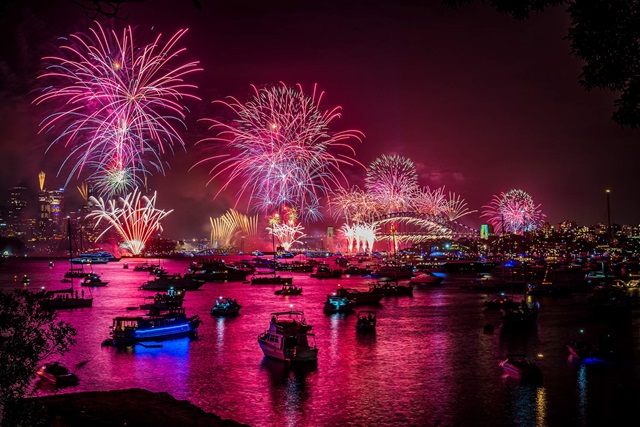 Fireworks over Sydney Harbour on New Years Eve.