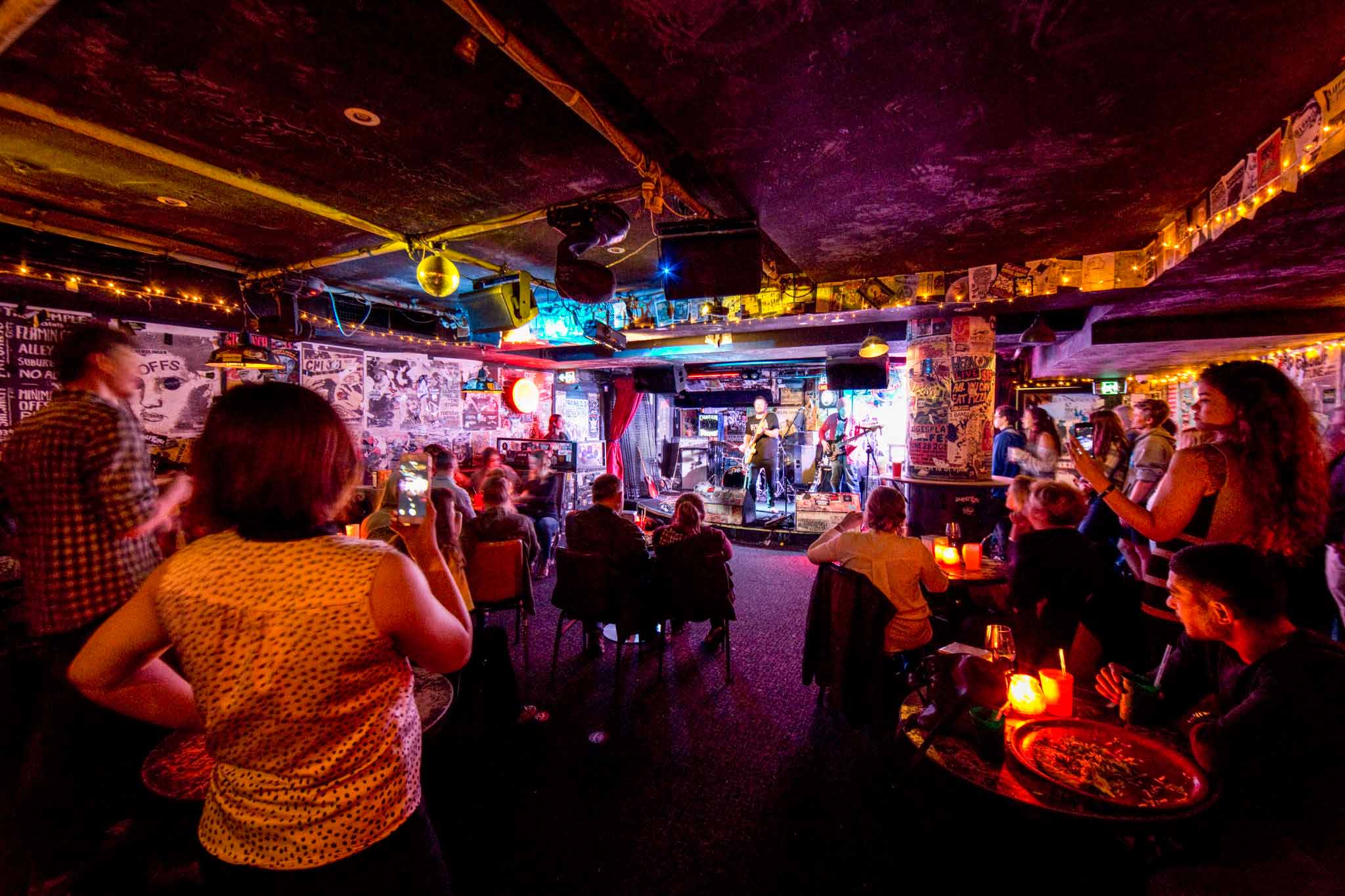 Late night trading for live music and performance venues City of Sydney